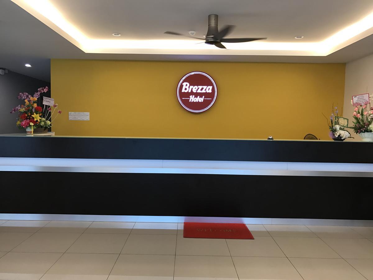 Brezza Hotel Sitiawan Exteriör bild